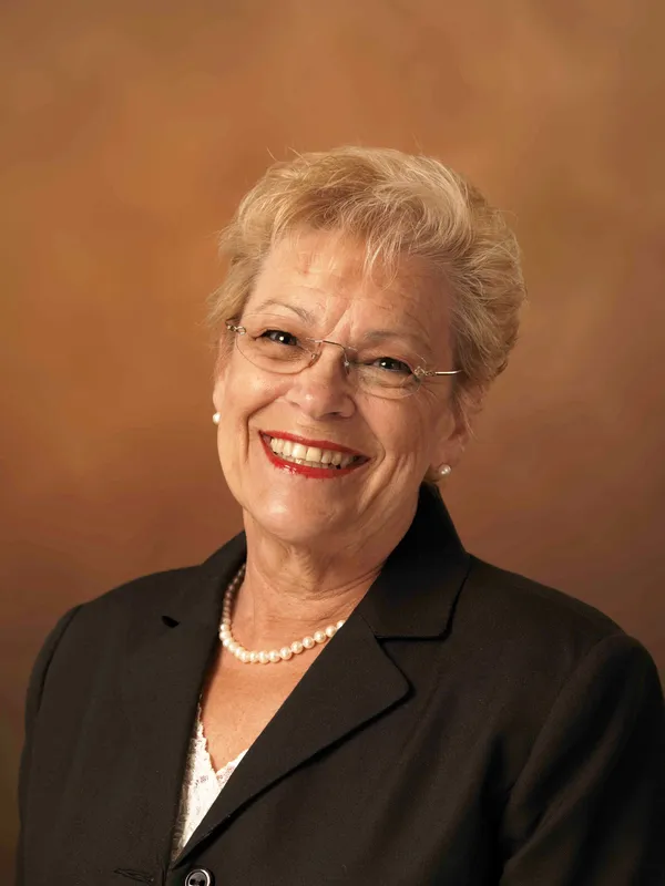 Barbara "Babs"